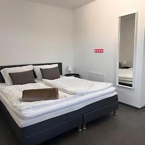 Ferienzimmer Frank, Self-check-in Nach 21uhr Niederalteich