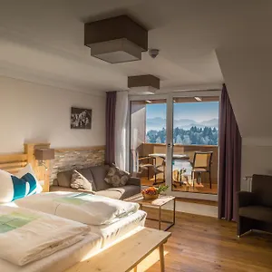 Christine Hotel
